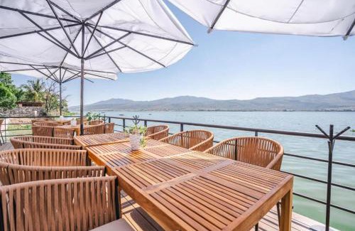 Cajititlan Hotel | Charming Bungalow Cajititlan 2 Beds