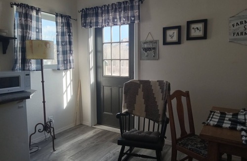 Mancos House | Charming bungalow in historical Mancos with WiFi. Privacy and beautiful views.