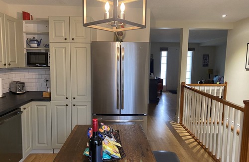 Elora House | Charming Bungalow in the Heart of Elora