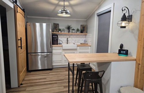 McDonough House | Charming bungalow in peaceful McDonough overlooking Heated Pool and Spa