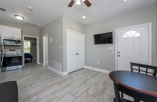 San Leon Cabin | Charming cabin with full kitchen! Unit 3/6