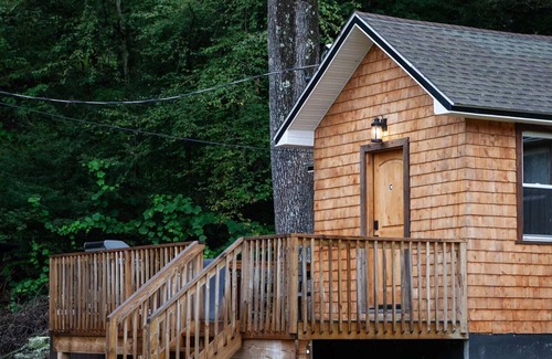 Ellenville Cabin | Charming cabin with Hot Tub, near Minnewaska