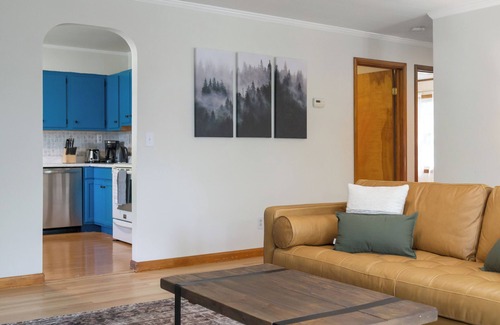 Catskill House | Charming Catskill getaway walking distance to Main St. Pet-friendly!
