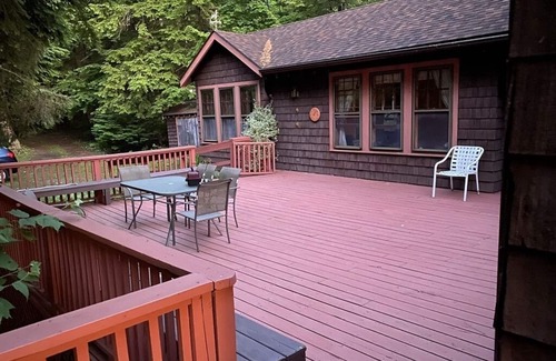 Otis Cottage | Charming cedar shingle cottage