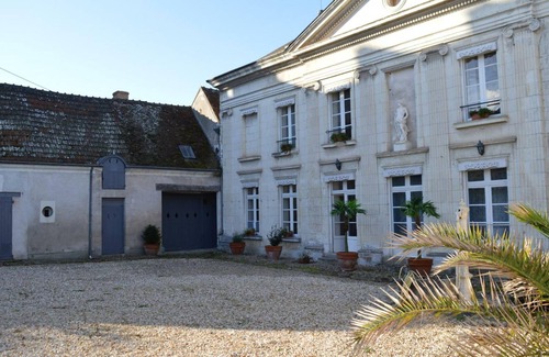Chatillon-sur-Indre Cottage | Charming Chateau with Pool, 4 Bedrooms, Near Loire Castles and Zoo