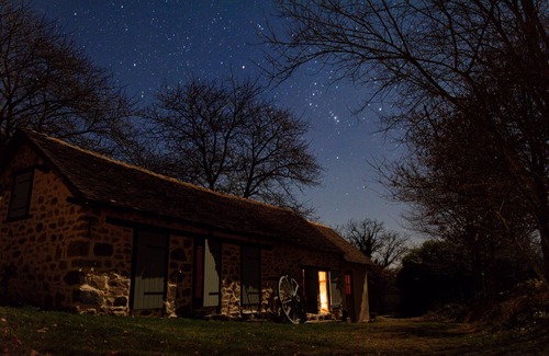 La Porcherie Cottage | Charming character cottage in the heart of the French lake district