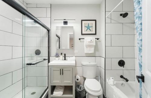 Heart of Chicago Apartment | Charming Chicago Apt