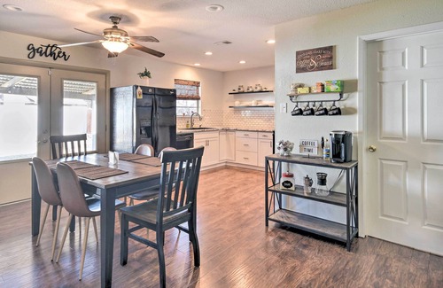 Clovis House | Charming Clovis Home w/Covered Patio!