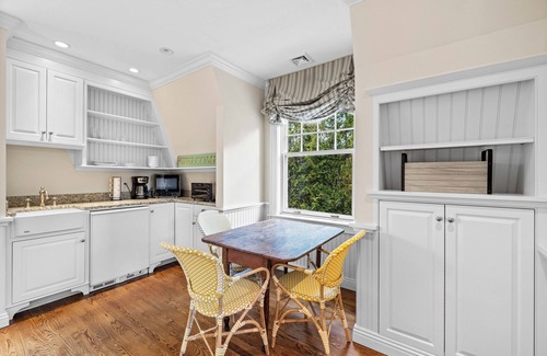 Kennebunk Apartment | Charming Coastal Loft