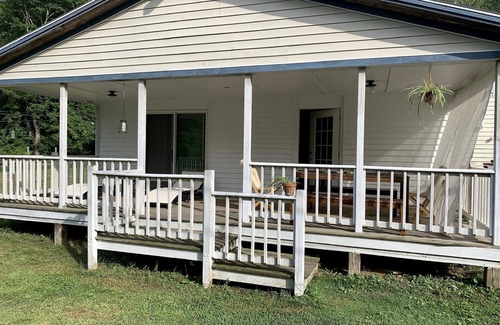 Copake Lake House | Charming Columbia County Farm House