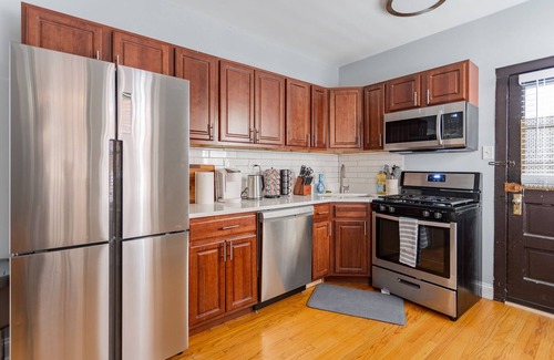 Ravenswood Apartment | Charming|Comfortable|1BR|Lincoln Square