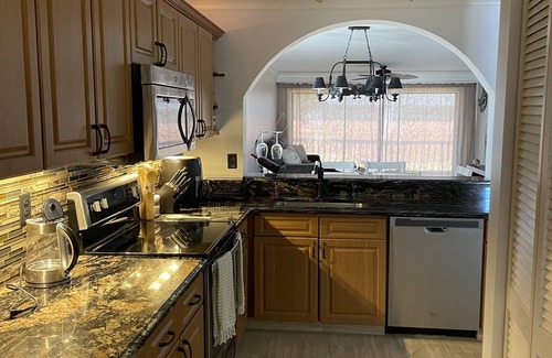 Lely Apartment | Charming Condo in Naples