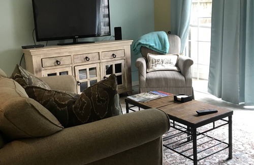 Saint Simons Island Condo | Charming Condo steps to Village