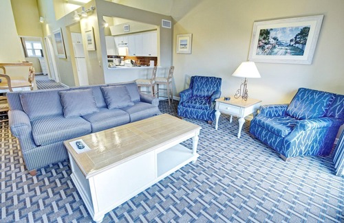 Jamestown Resort | Charming Condo w/Resort Pool and Hot Tub & Free Parking