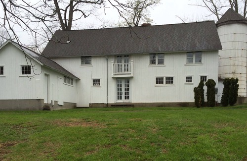 Roxbury House | Charming Converted Barn