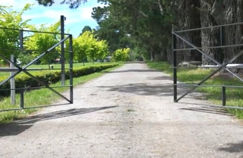 Moss Vale Cottage | Charming converted country stable located on a 120 acre horse property