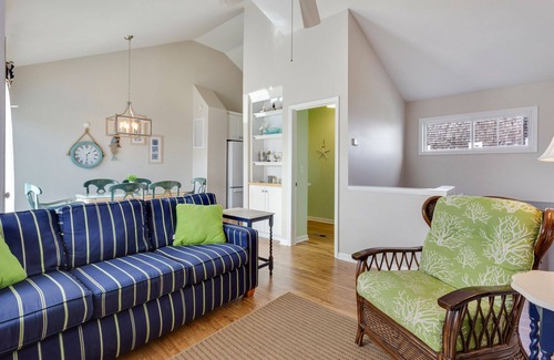 Ocean Sands House | Charming Corolla Townhome w/Pool & Tennis