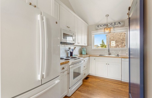 Ocean Sands House | Charming Corolla Townhome w/Pool & Tennis