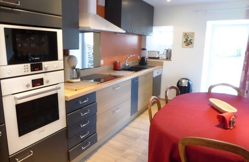 Freycenet-la-Cuche Cottage | Charming cottage with terrace, near winter sports, pets allowed