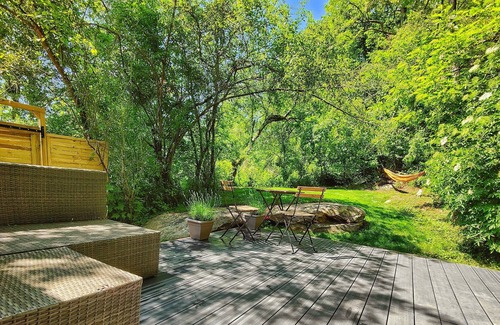 Montigny-sur-Loing Cottage | Charming cottage in a quiet area, forest of Fontainebleau.