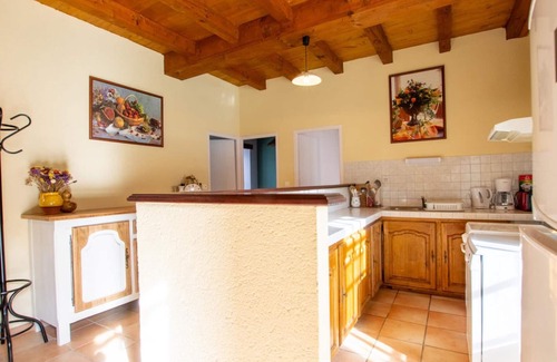 Saint-Avit-Riviere Cottage | Charming Cottage with Shared Jacuzzi, Terrace, Garage, Near Dordogne & Vézère Valleys