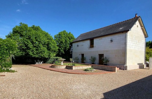 Cinq-Mars-la-Pile House | Charming cottage * surrounded by nature, in the heart of the Loire chateau