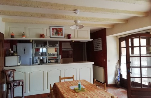 Chataigneraie Cantalienne House | Charming cottage and SPA