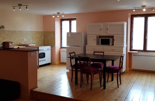 Saint-Lothain Apartment | Charming cottage in the heart of Jura