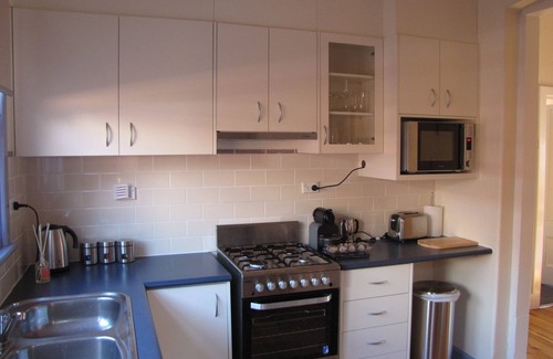 Bathurst House | Charming Cottage in keeping with Bathurst rich federation heritage