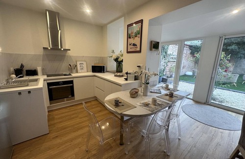 Moulins Cottage | Charming Cottage in Moulins Centre, Garden, Terrace, and Modern Amenities