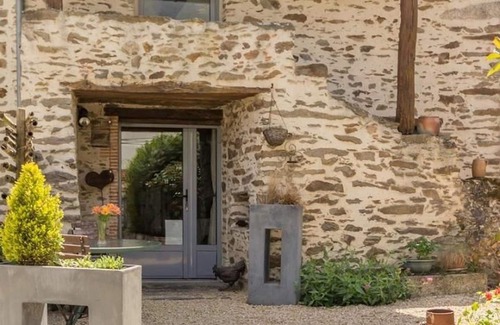 Monnieres Cottage | Charming Cottage in Vineyard Village with Bikes, Near Clisson and Puy du Fou