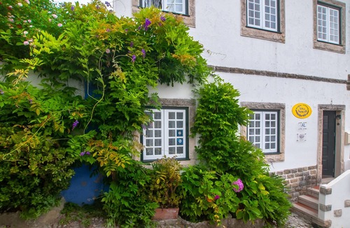 Obidos House | Charming cottage inside Óbidos castle