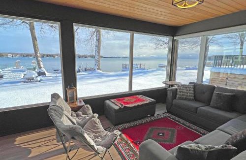 Orillia Villa | Charming Cottage on Lake Simcoe