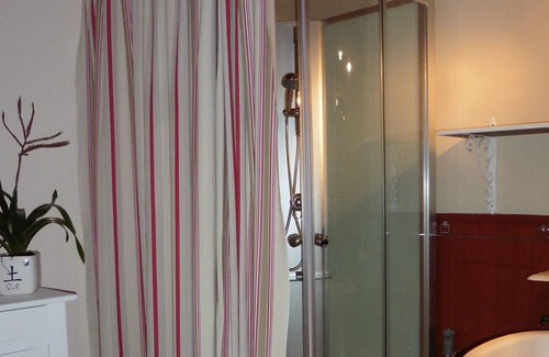 Chivres-Val Cottage | Charming cottage "The Barn" to stay with family or friends.