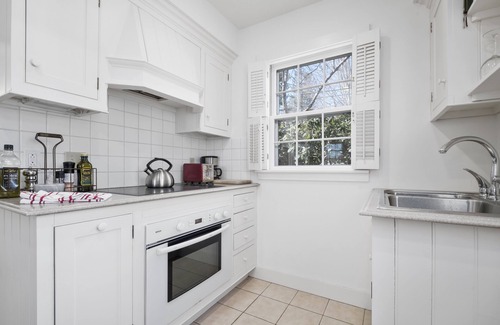 Rockport Cottage | Charming Cottage w/AMAZING water views