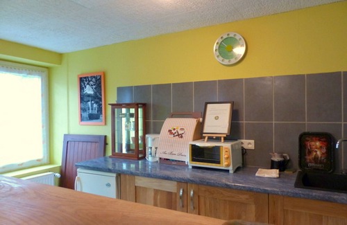 Arfeuilles Cottage | Charming Cottage with Mountain Views, Near Hiking Trails, Ski Station, and Lake Activities