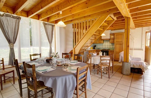 Les Salles Cottage | Charming cottage with fireplace, large garden and walks, pets allowed