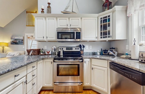 Wells Cottage | Charming Cottage with a Game Room, Pool, and Coastal Attractions Nearby