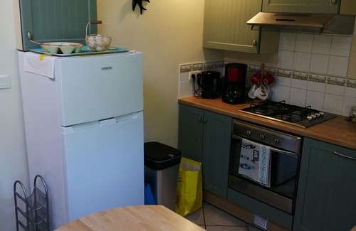 Beganne Cottage | Charming cottage with enclosed garden in peaceful countryside. Pet welcome.