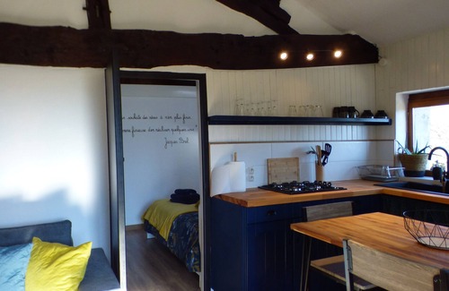 Bioussac Cottage | CHARMING COTTAGE WITH TERRACE OVERLOOKING THE COUNTRYSIDE