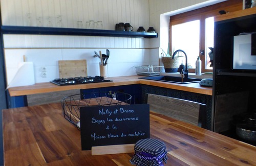 Bioussac Cottage | CHARMING COTTAGE WITH TERRACE OVERLOOKING THE COUNTRYSIDE