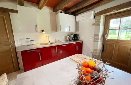 Chedigny Cottage | Charming cottage with garden in Chédigny