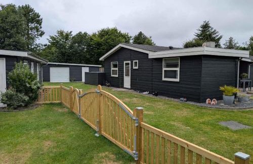 Logstor House | Charming Cottage With Large Fenced Garden