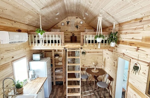 Montgomery Cottage | Charming cottage with AC and WiFi in enchanting Richards