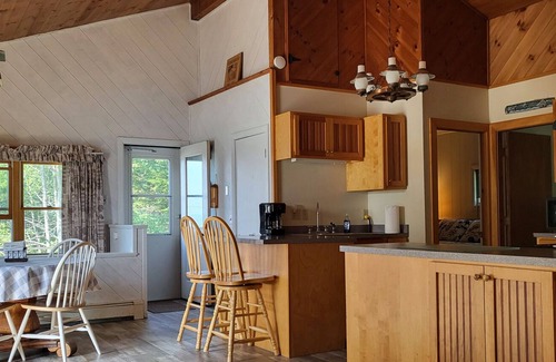 Spruce Head Cottage | Charming Cottage with Panoramic Ocean Views