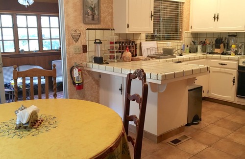 Paicines House | Charming Country Home Located on 1,000 Acre Ranch - Only 10 minutes to Pinnacles