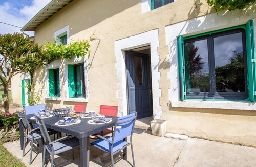 Sourzac Cottage | Charming Country House with Garden, Fireplace, and Modern Amenities in Peaceful Dordogne Location