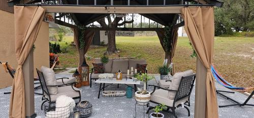 Clermont House | Charming Country Retreat Home