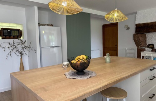Chazemais Cottage | Charming Countryside Retreat with Spa, Tennis & Garden