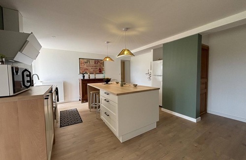 Chazemais Cottage | Charming Countryside Retreat with Spa, Tennis & Garden
